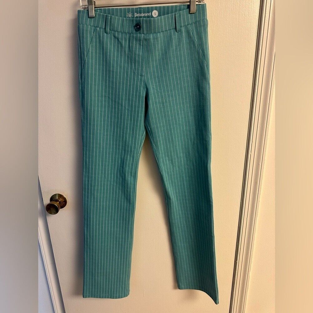NWOT Betabrand Pull On Dress Pant Yoga Pants Pinstripe Blue Boot Cut Size S